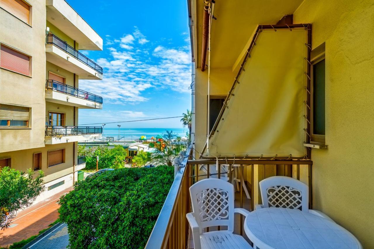 Hotel Miramare - Сильви-Марина Экстерьер фото
