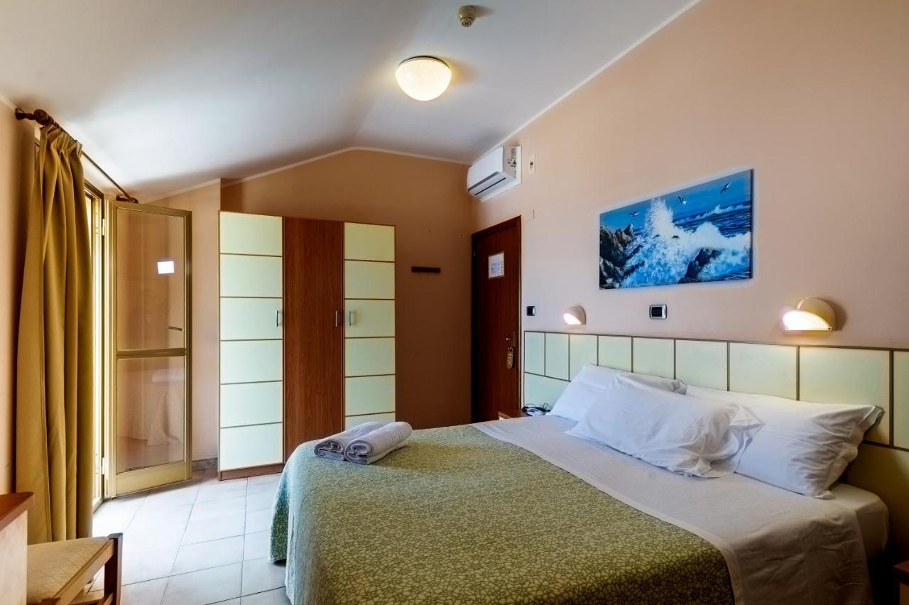 Hotel Miramare - Сильви-Марина Экстерьер фото